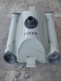 Predám bazénový vysávač Intex - 7