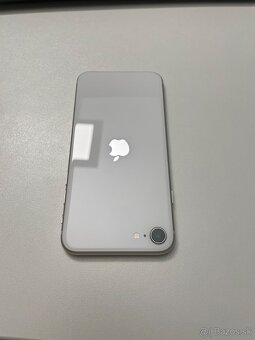 iPhone SE 2022 128GB - 7