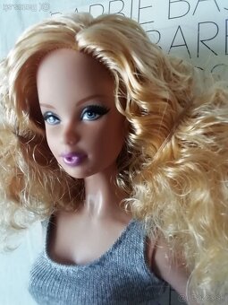 Zberatelská Barbie Basics jeans - 7