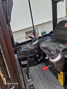 Minibager jcb 16c - 7