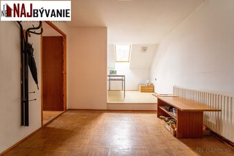 NÁMESTIE ANDREJA HLINKU - 120m2 dvojdom s 3 samostatnými vst - 7