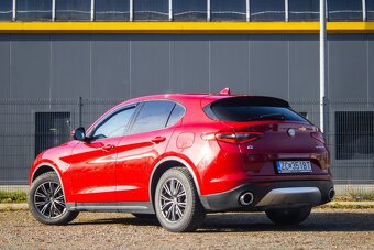 Alfa Romeo Stelvio - 7