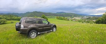 Mitsubishi Pajero - 7