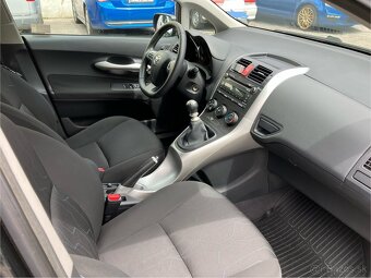 Toyota Auris - 7