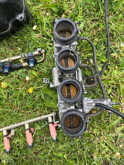 Rozpredam Honda  cbr 600 rr - 7