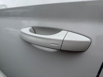 Škoda Superb Combi 2.0 TDI SCR Ambition DSG - 7