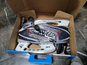 Predám hokejové korčule Bauer Vapor X 15 - 7