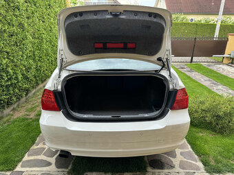 BMW E90 316i - 7