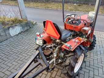 Predám malotraktor Yanmar 1301D - 7