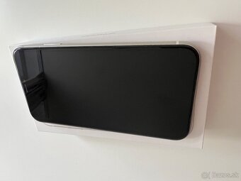 iPhone 11 64GB White - 7