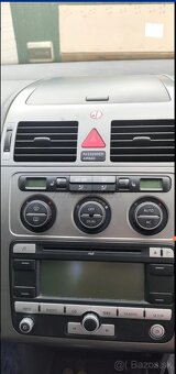 Volkswagen Touran 1.9 TDI Highline - 7