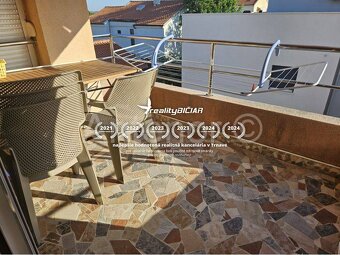 PRIVLAKA - apartmán - 130 m od mora - 7