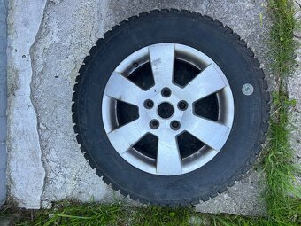 elektróny R15 5x112 s zimnými gumami - 7