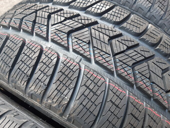 235/55 R19 - nové zimné Pirelli - 7