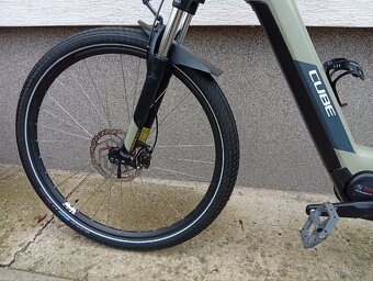 Predám elektro bicykel Cube Reaction Performance 500 28" - 7