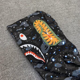 BAPE Space Camo Shark WGM - 7