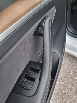 Tesla Model 3 Standard Range Plus 54kWh RWD za 22.700 € - 7