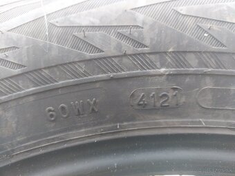 NOKIAN TYRES WR SUV 4 - 215/65 R17 DOT 4121 - 7