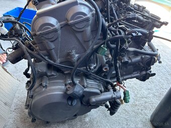 Suzuki dl 650 r.v 2009 - 7