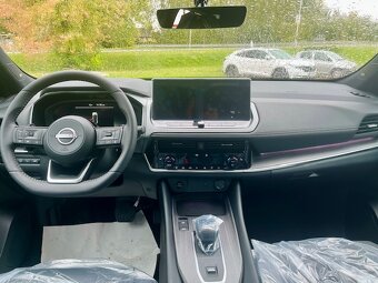 NOVÝ Nissan Qashqai 1.3 DIG-T MildHybrid X-Tronic Tekna+BOSE - 7