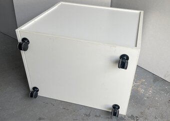 Skrinky/kontajnery Hermann Miller na kolieskach - 7