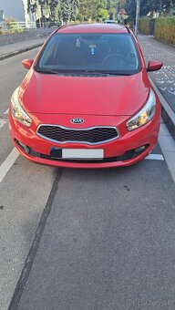 Kia Ceed  1,4 benzín - 7
