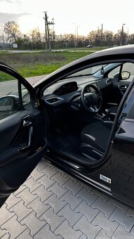 Peugeot 208 STYLE 1.2/60kw/45000km/1.Majitel/SK auto - 7