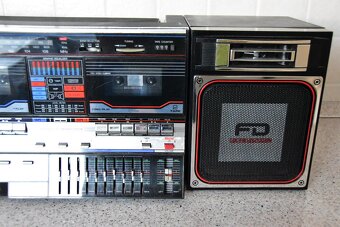 Retro rádiomagnetofón Levis GE-800 - 7