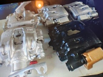 Iveco Daily brzdové strmene - 7