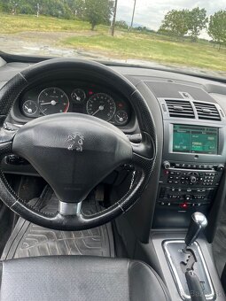 Peugeot 407 coupe - 7