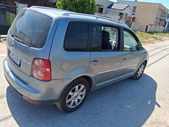 Volkswagen touran 2tdi 7miestny - 7