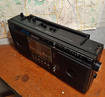 Radiomagnetofon RFT SKR720 z roku 1988 - 7