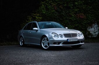 Mercedes-Benz E trieda Sedan 55 AMG - 7