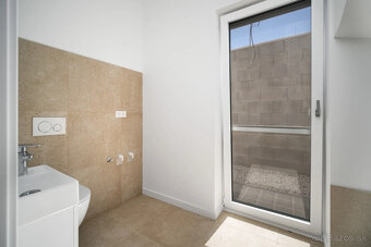 Na predaj novopostavený 4-izbový RD v obci Topoľnica. - 7