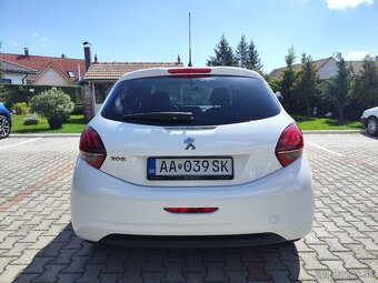 Peugeot 208, 1,2 - 7