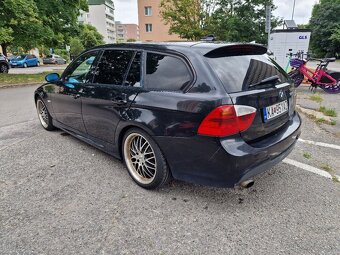 Predám BMW 320d Touring (E91) M-packet - 7