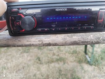 Predam rádió KENWOOD - 7