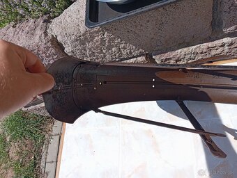 Predám nádherný zadný blatník na čz 125 B,T - 7