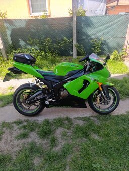 Kawasaki zx6r ninja - 7