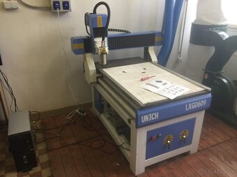 CNC fréza UNICH LXG0609 + odsávač pilín - 7