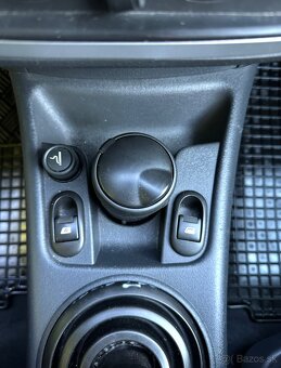 Citröen C3 1.4 benzín 54kw r.v 2010 - 7