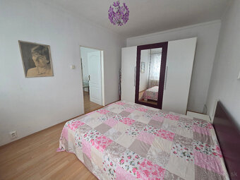 Na prenájom 2-izbový byt s balkónom v centre - 7