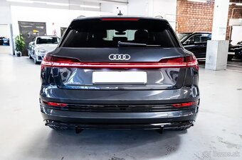 Audi E-tron - 7