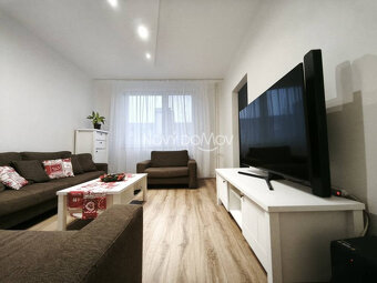 P R E N Á J O M - 7