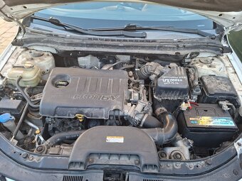 Hyundai i30 1.6 CRDi (2011) - 7