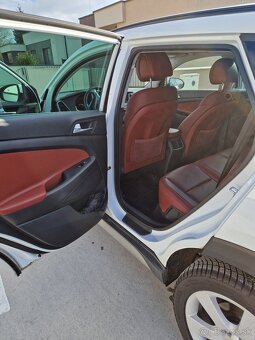 HYUNDAI TUCSON 2.0 CRDI 4×4 PANORAMA - 7