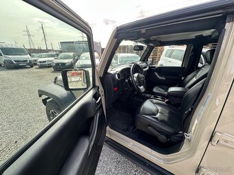 Jeep Wrangler Rubicon a/T - 7