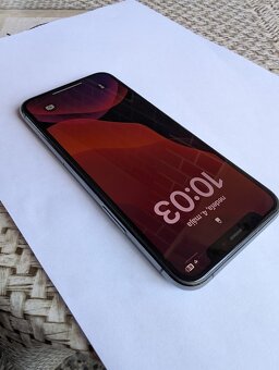Apple iPhone 11 Pro 512GB - 7