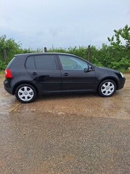 VW Golf 5 1,4 16V - 7