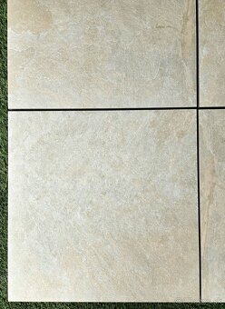 Dlažba protišmyk aj na terče 60x60x2cm, jemná krémova - 7